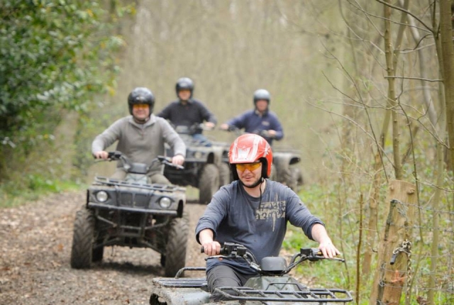  Recorrido en cuatrimoto por el bosque